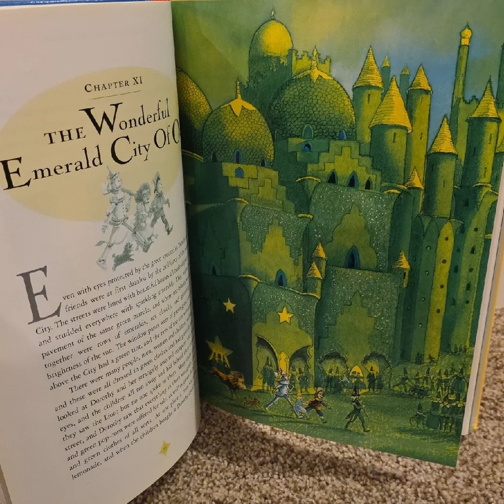The Wonderful Wizard of Oz Centenary Edition Hardvover And Illustrated Book